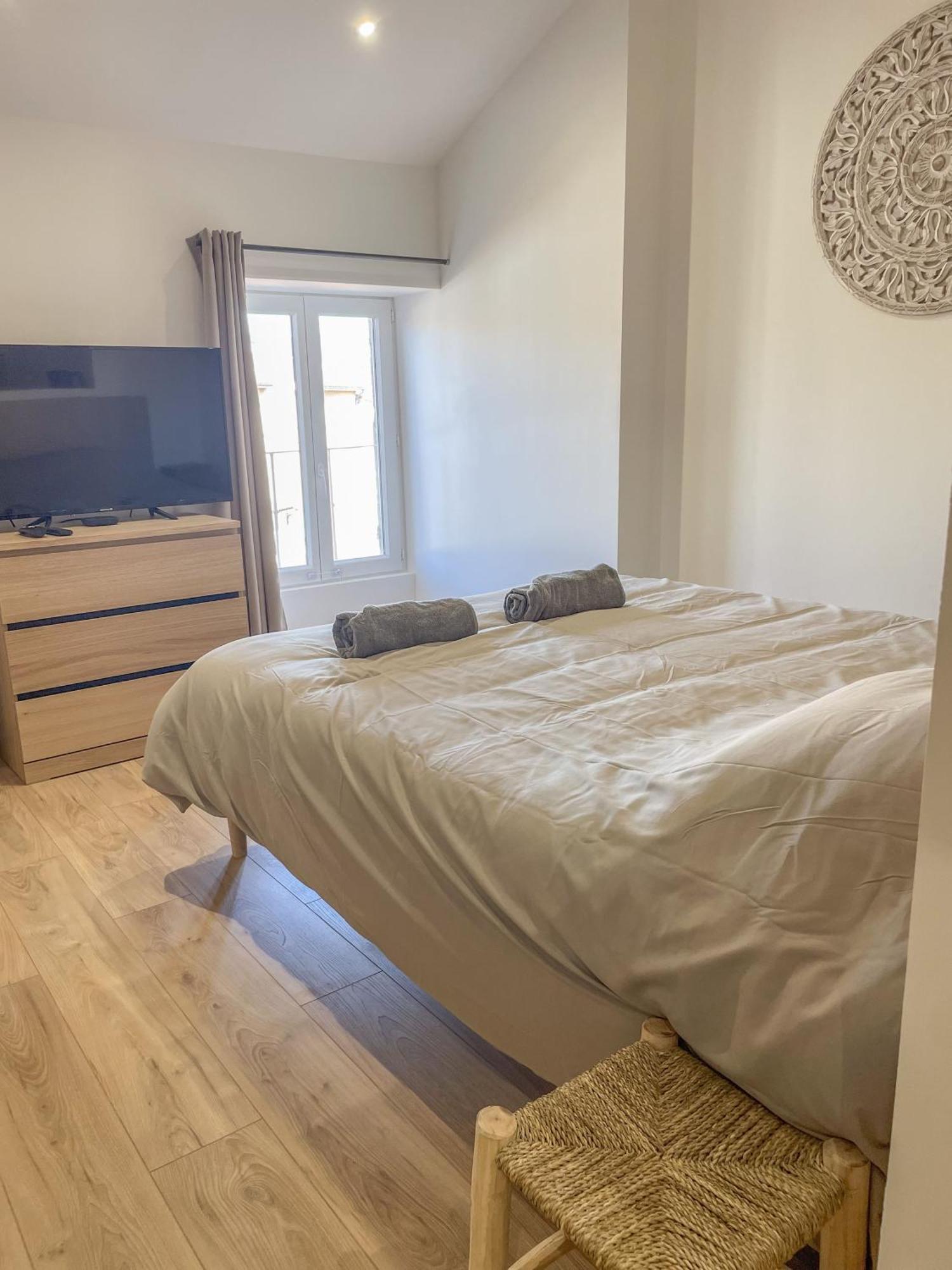 Appartamento Esprit Bali Montbrison Esterno foto